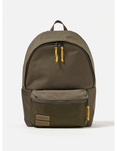 master-piece x Universal Works Backpack in Olive Recycled Tech Canvas Découvrez la collection