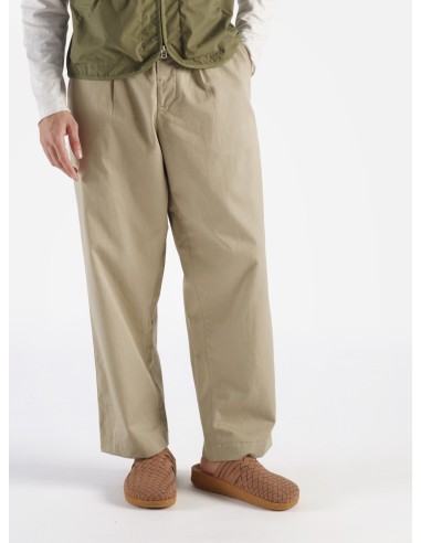 Universal Works Duke Pant in Stone Twill les ctes