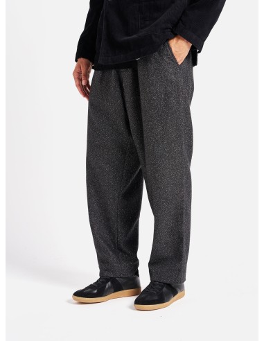 Universal Works Oxford Pant in Black Levisham Wool Mix À commander