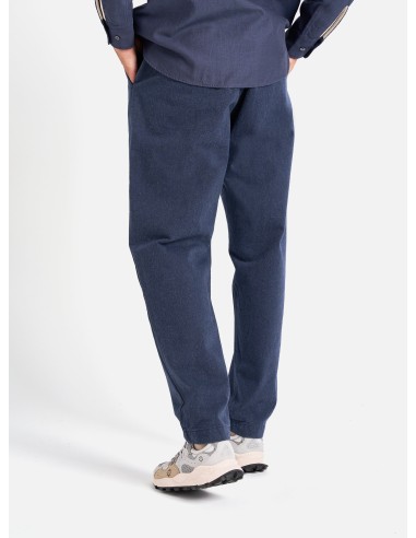 Universal Works Military Chino in Indigo Recycled Denim sur le site 