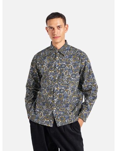 Universal Works Lazy Day Shirt in Navy Artist Print Cotton Venez acheter