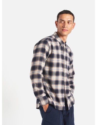 Universal Works Square Pocket Shirt in Navy Wyoming Check l'achat 