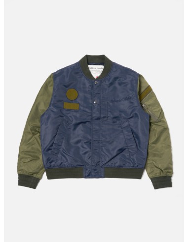 Universal Works Badge Bomber in Olive/Navy Flight Nylon de France