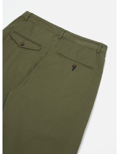 Universal Works Curved Pant in Light Olive Twill Les magasins à Paris et en Île-de-France