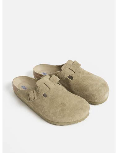 Birkenstock Boston Soft Foot Bed in Faded Khaki Suede le des métaux précieux