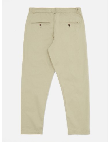 Universal Works Military Chino in Stone Twill Venez acheter