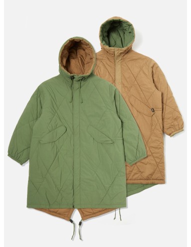 Universal Works Diamond Quilt Parka in Green Recycled Nylon s'inspire de l'anatomie humaine